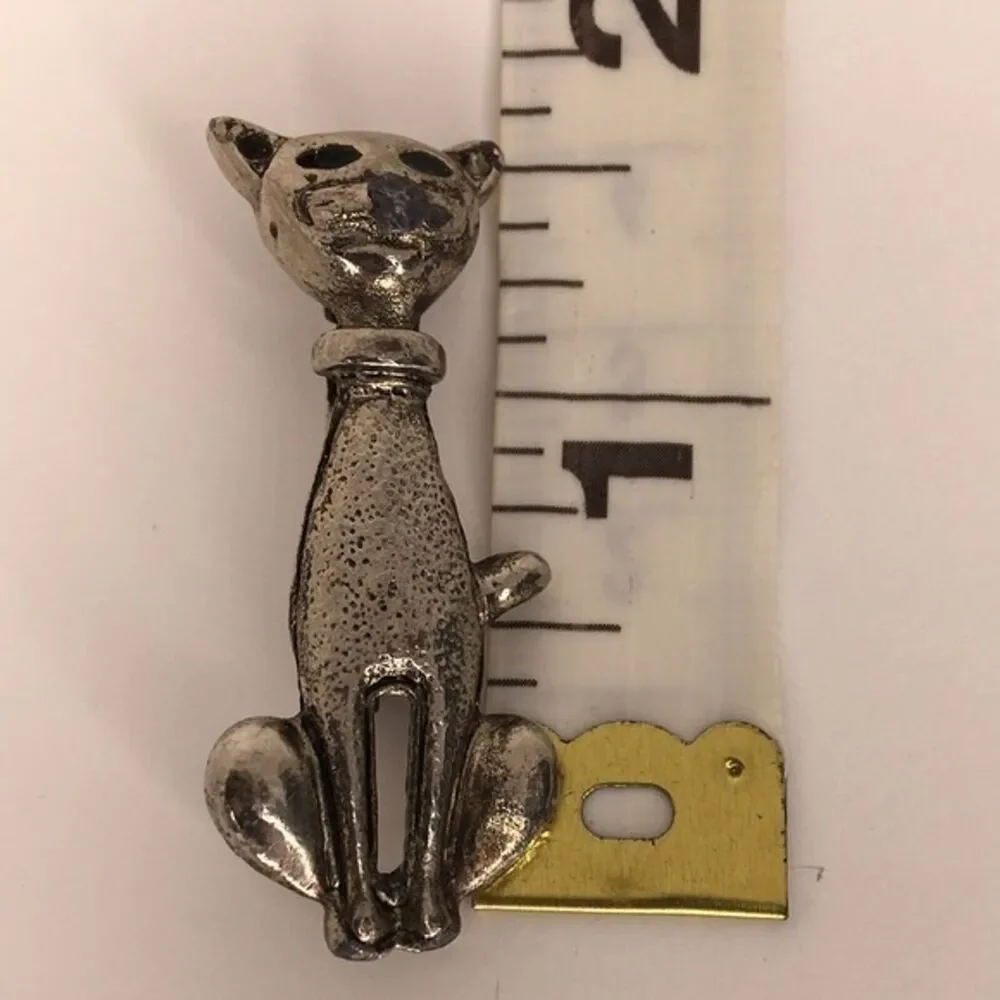 Vtg 1980's Cat Brooch Silver Tone Whimsical Grandmother Cottage Core‎ Pin